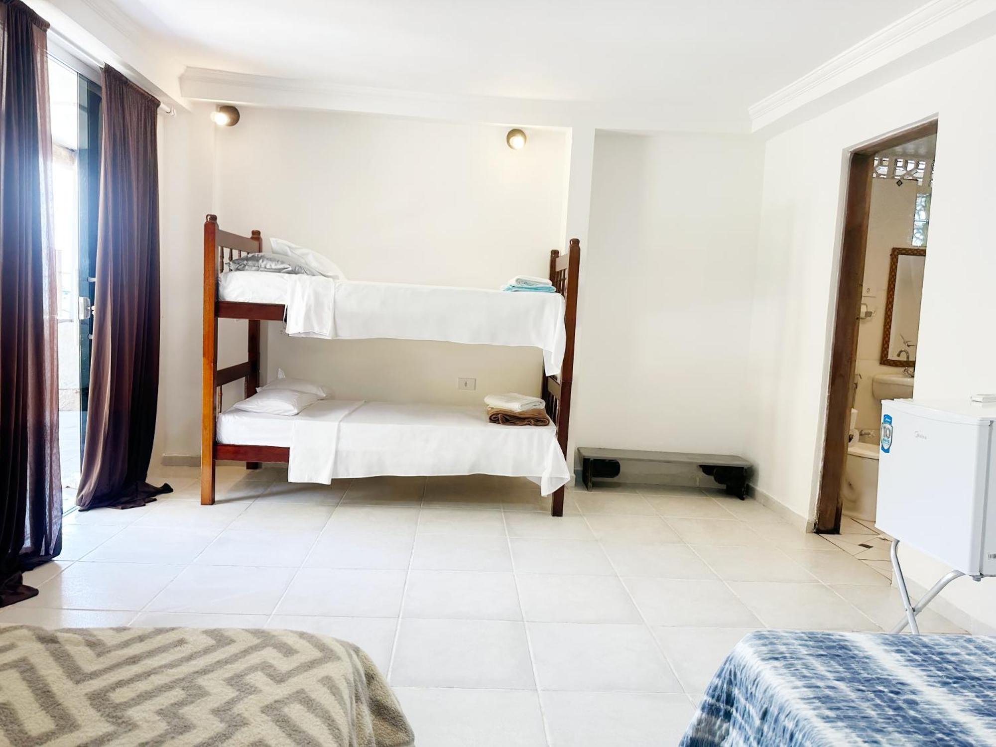 Pousada Sobre As Ondas De Picinguaba Hotel Ngoại thất bức ảnh